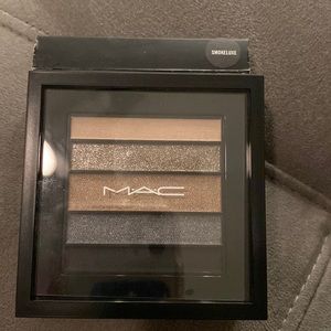 MAC Veluxe Pearlfusion Shadow Palette in Smokeluxe 💨
